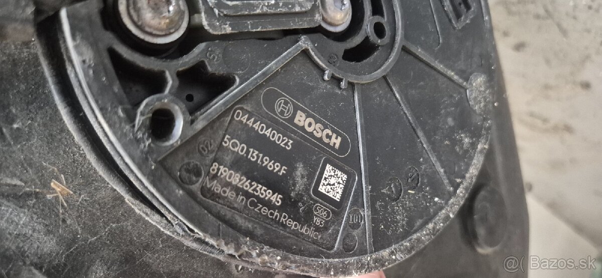 NÁDRŽ ADBLUE ŠKODA SUPERB 3 - 4