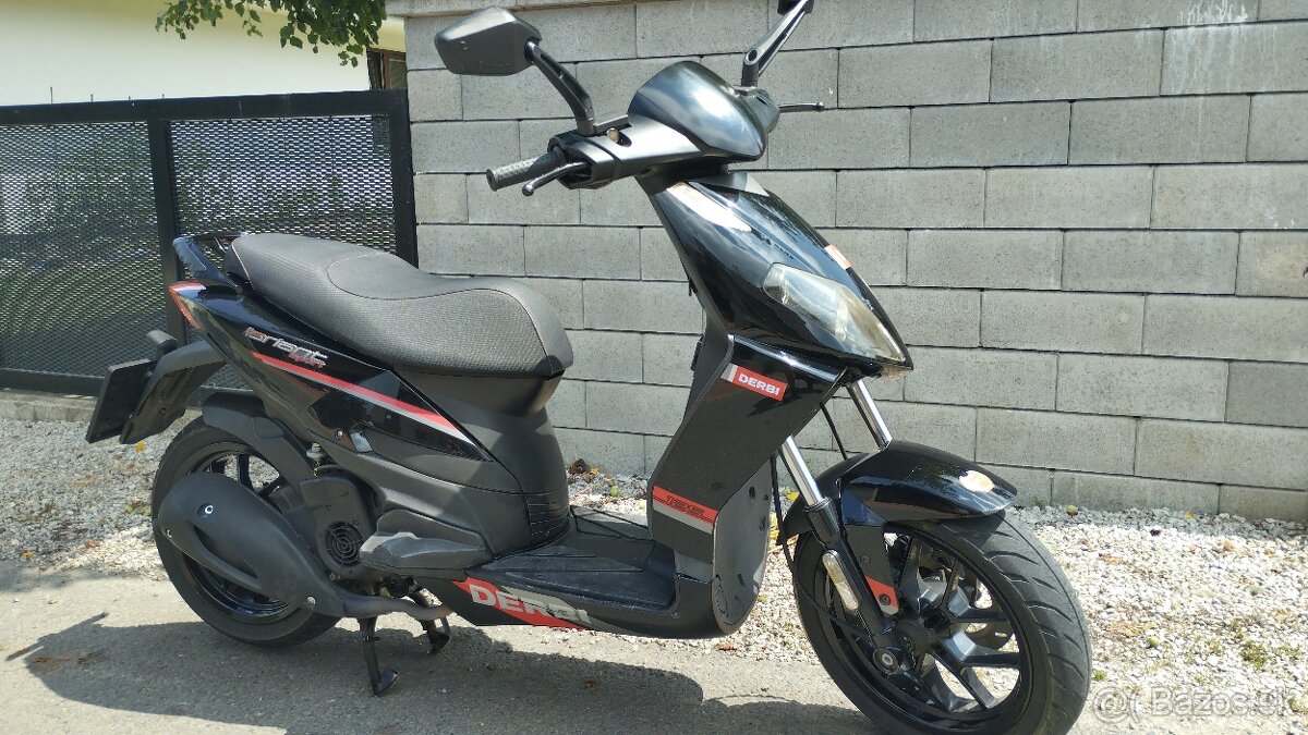 Predám DERBI/PIAGGIO Sport Variant 125 - 4