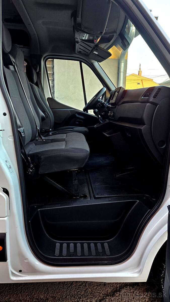 RENAULT MASTER 2.3 L3H2 7 miest - 4