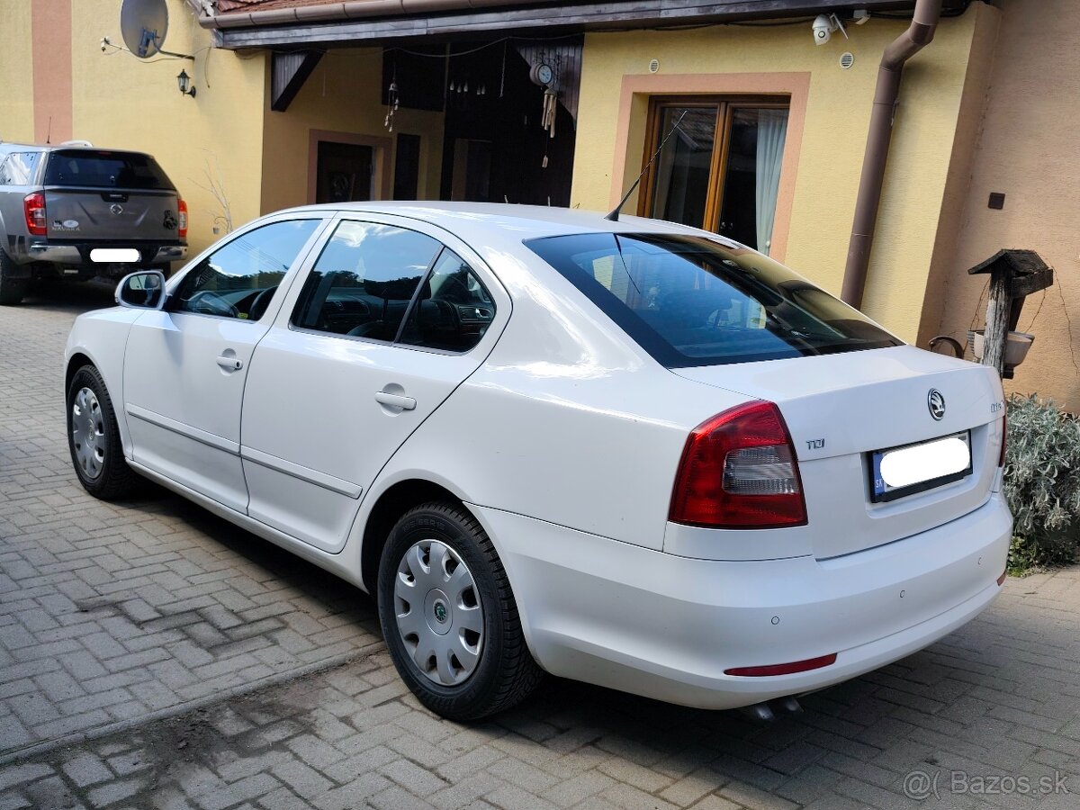 Škoda Octavia 2.0 TDI Elegance - 4
