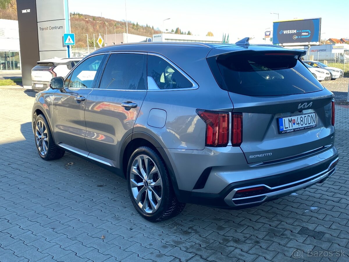 Kia Sorento 2.2 CRDi Platinum AWD, 142kW, A8 - 4