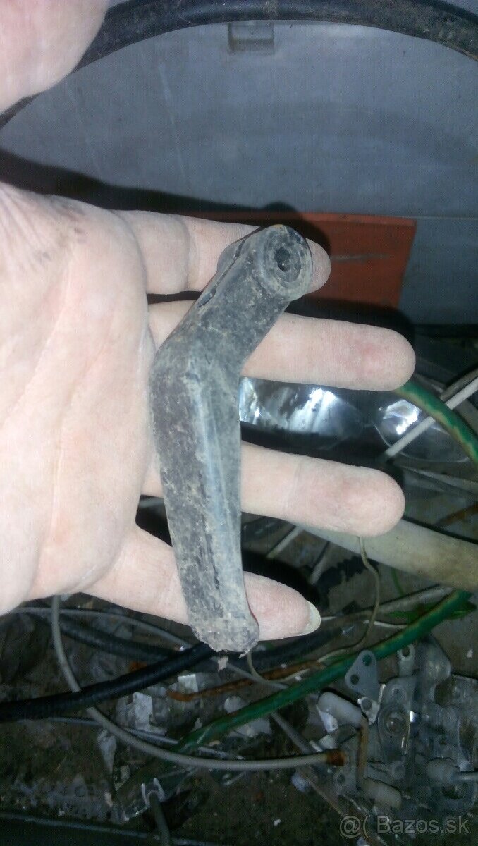 Škoda Favorit diely - 4