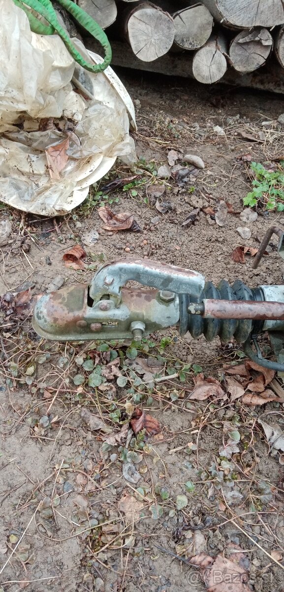 Podvozok z obytného prívesu - 4