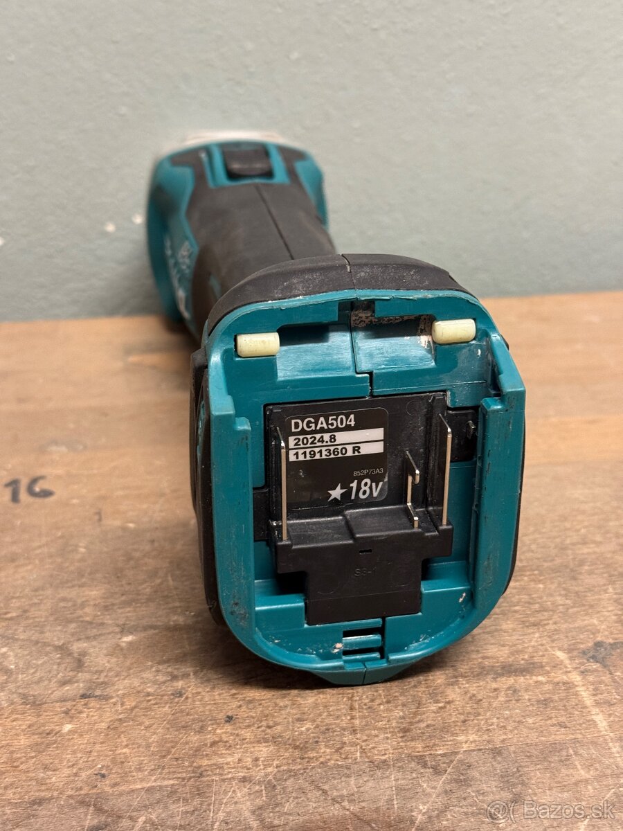 AKU uhlová brúska Makita - 4