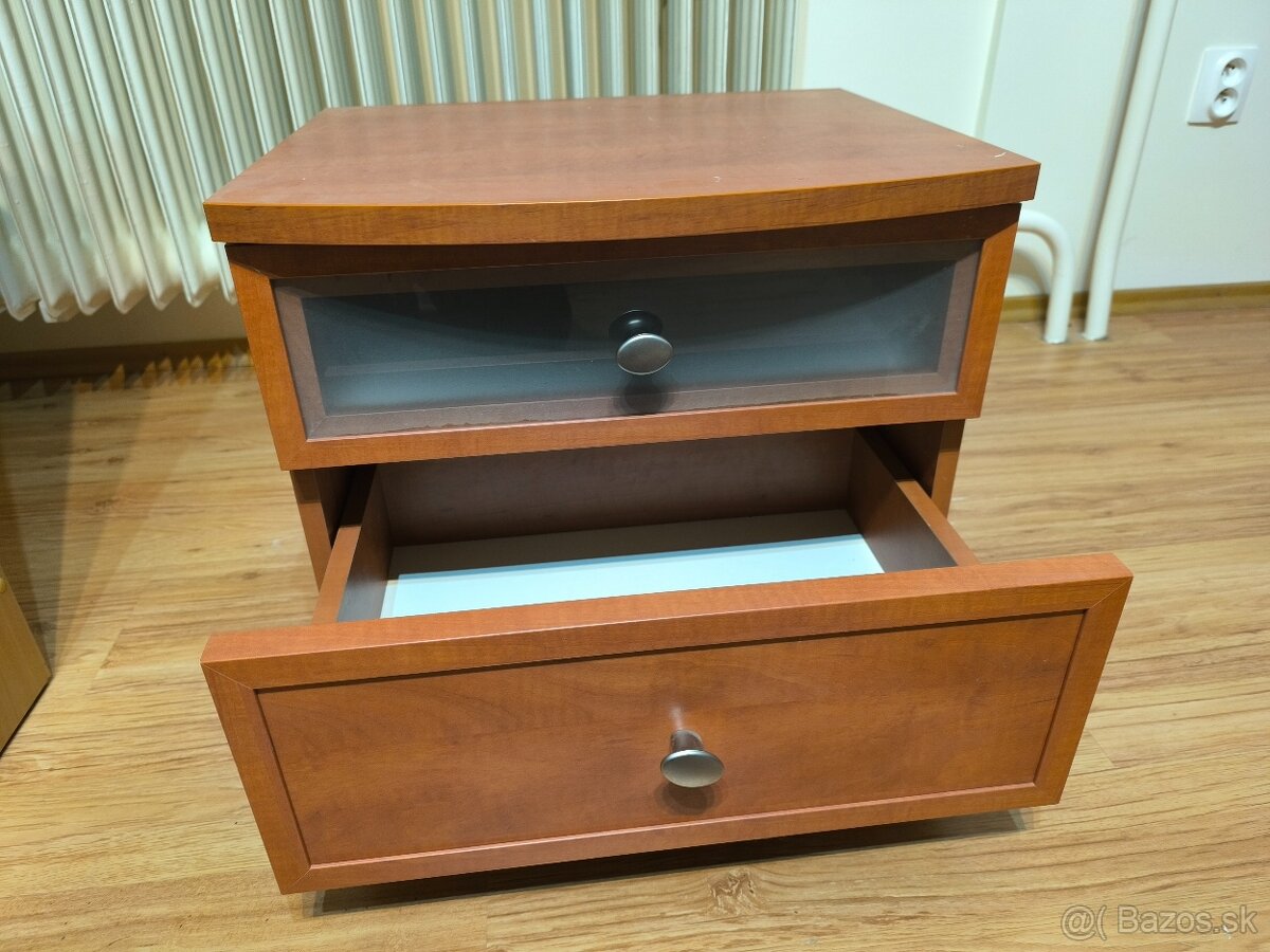 Nocny stolik - 4