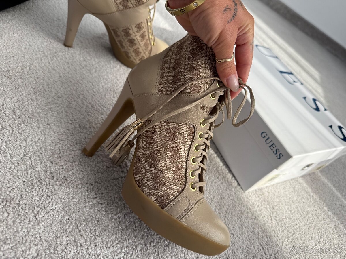 Guess poločižmy veľmi.37 - 4