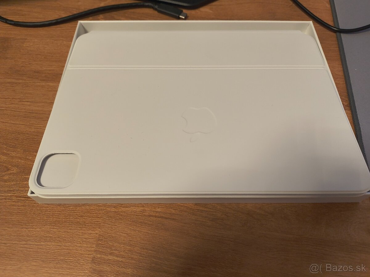 Apple Magic Keyboard iPad Pro 11" a iPad Air SK - 4