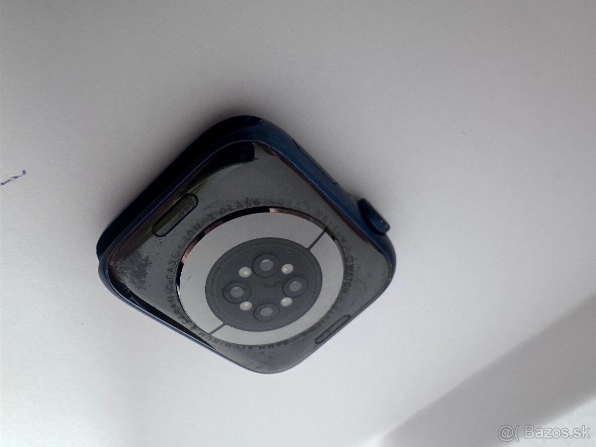 Apple Watch Series 6 (44mm) - 4