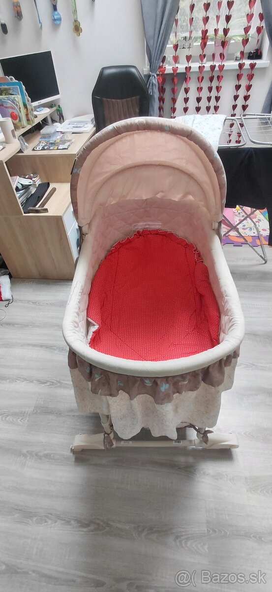 Detska postieľka na koleckach - 4