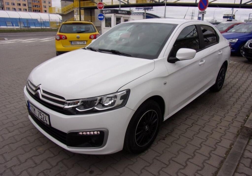 Citroën C-Elysée 1,2 PureTech FEEL benzín manuál 60 kw - 4