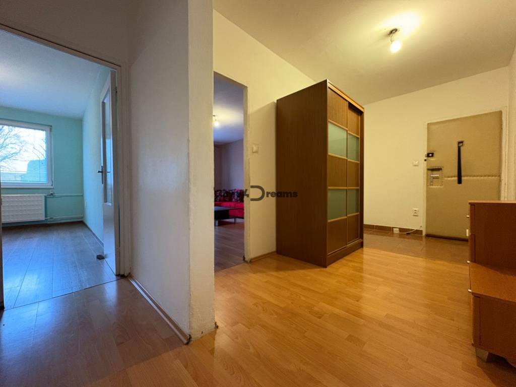 Na predaj: CENTRUM: 3 izb.byt + PIVNICA - 4