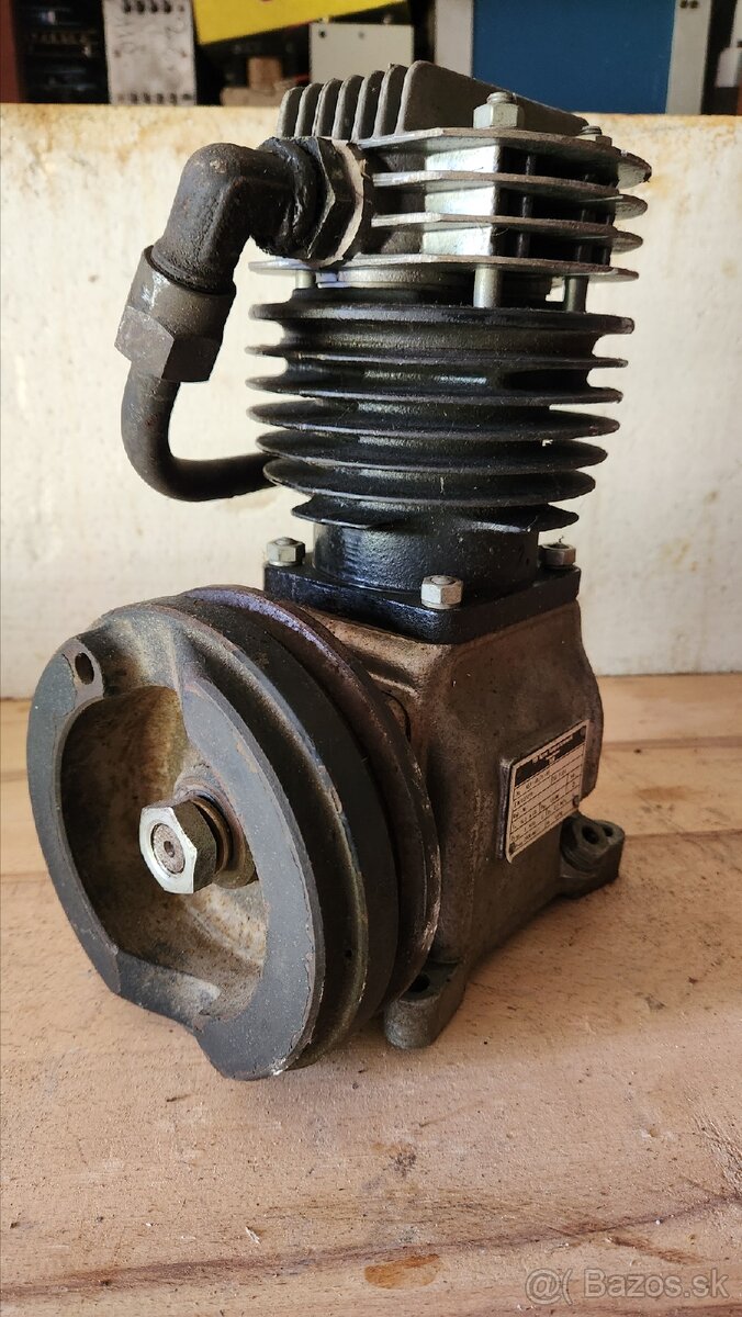VEB Harzer Kompressorenwerk HS 1-40/70 - 4