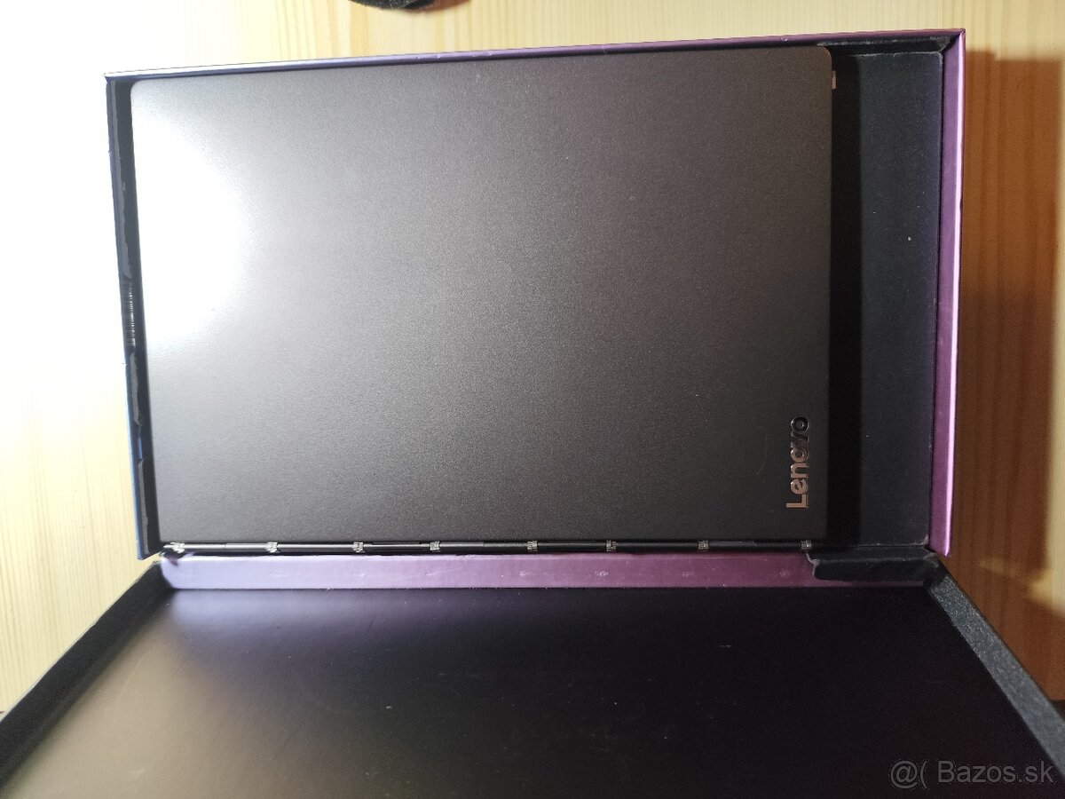 Lenovo Yoga book - 4