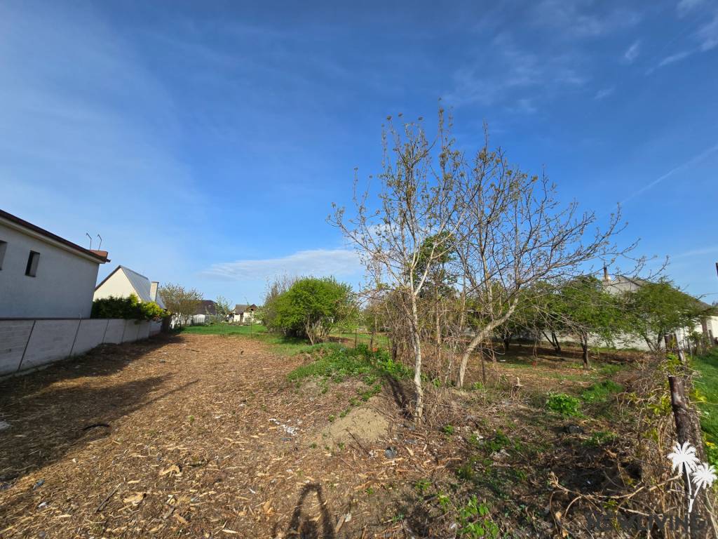 KRÁSNY POZEMOK Horná Streda pri Piešťanoch - 4