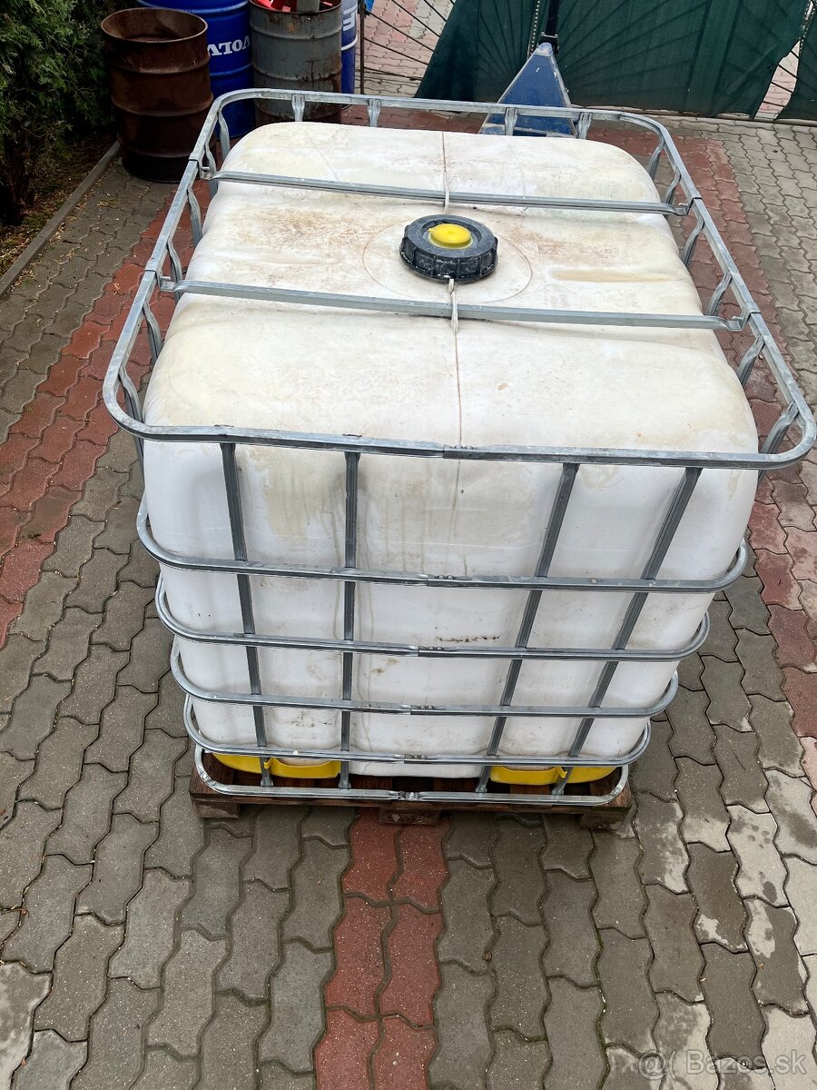 IBC plastová nádrž - 4