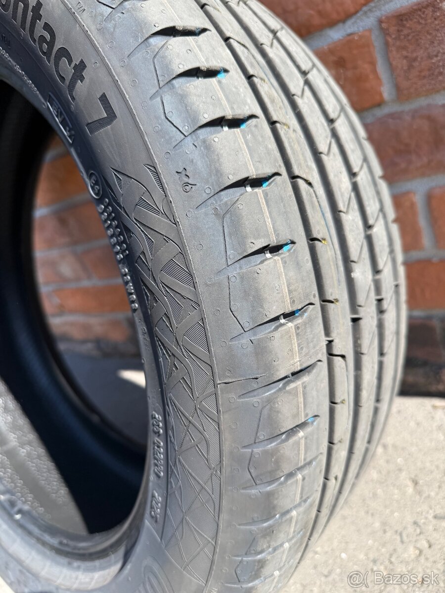 Continental Premium Contact 7 225 / 50 R 17 94W - 4