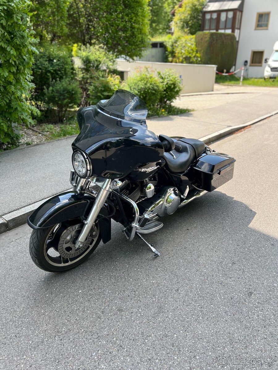 Harley Davidson Street Glide - 4