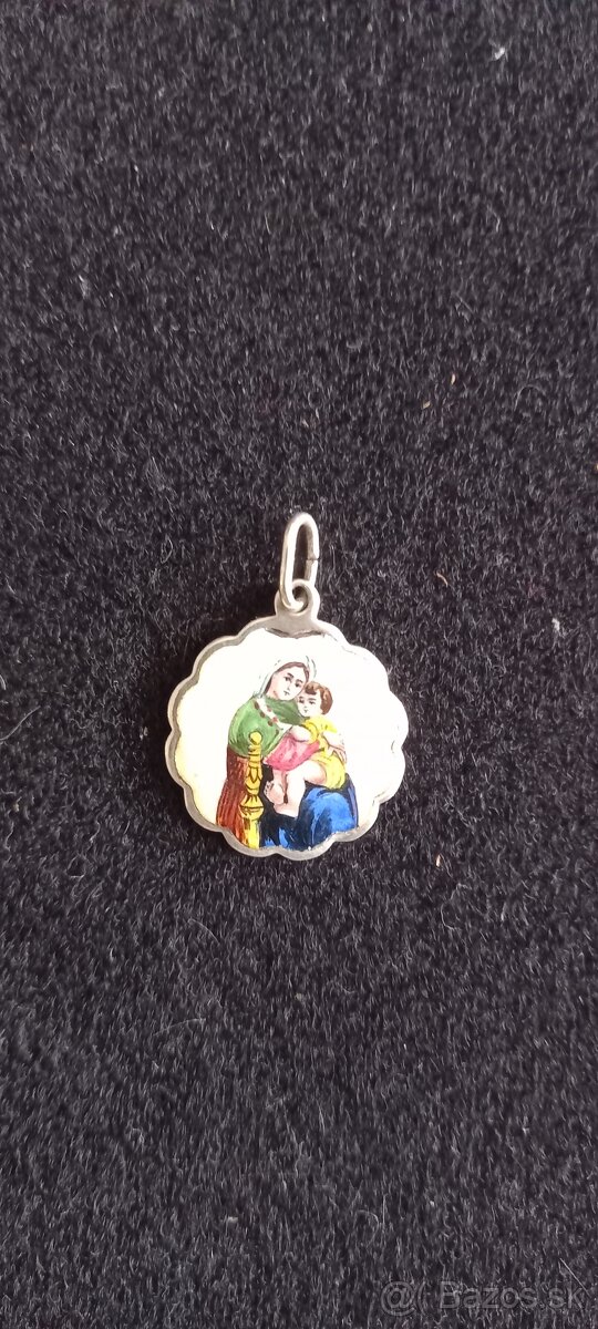 Prívesok-madonka-agnuštek - 4