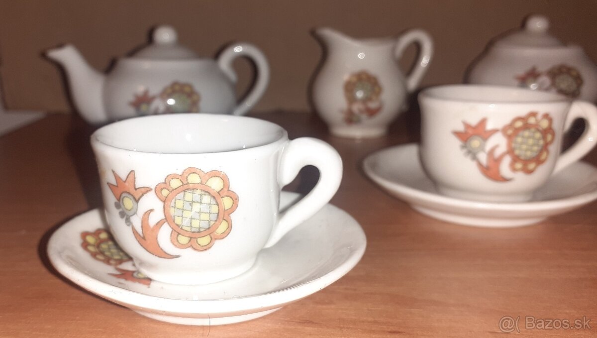 Predám miniatúru čajovej súpravy - 4