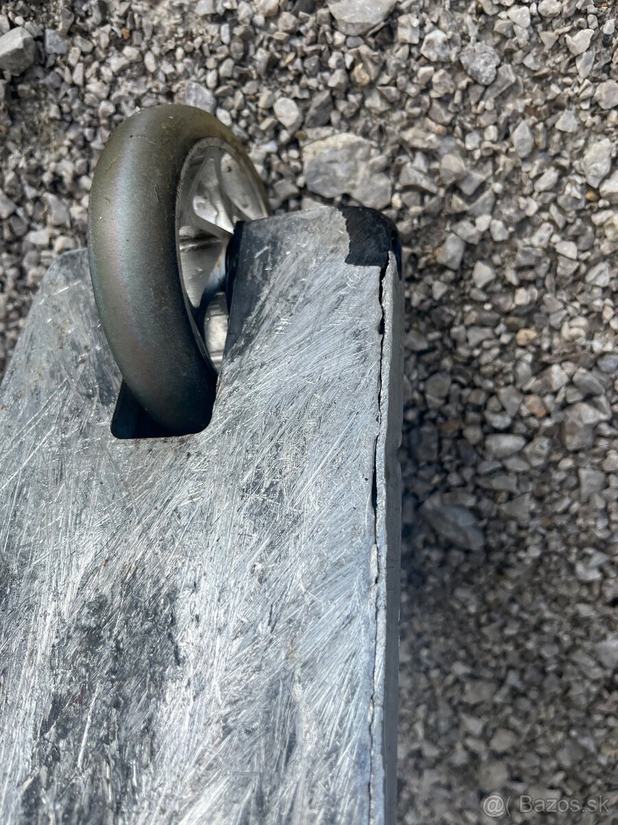 Custom freestyle kolobežka - 4