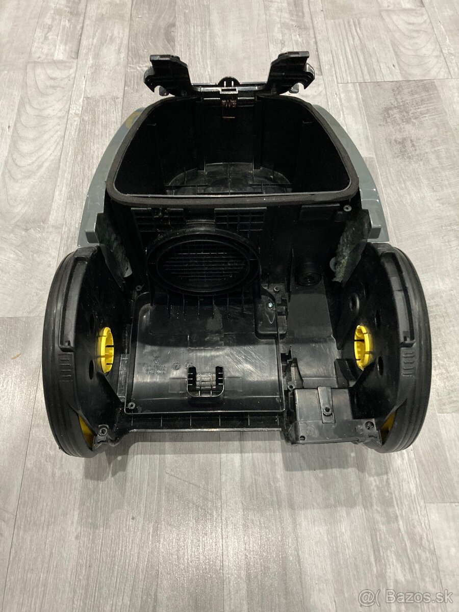 Vysávač Karcher 1.198-101.0 - 4