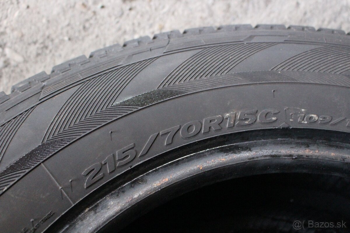 HANKOOK....Zimné Pneumatiky..215/70 r15c.../Záťažové/..6mm - 4