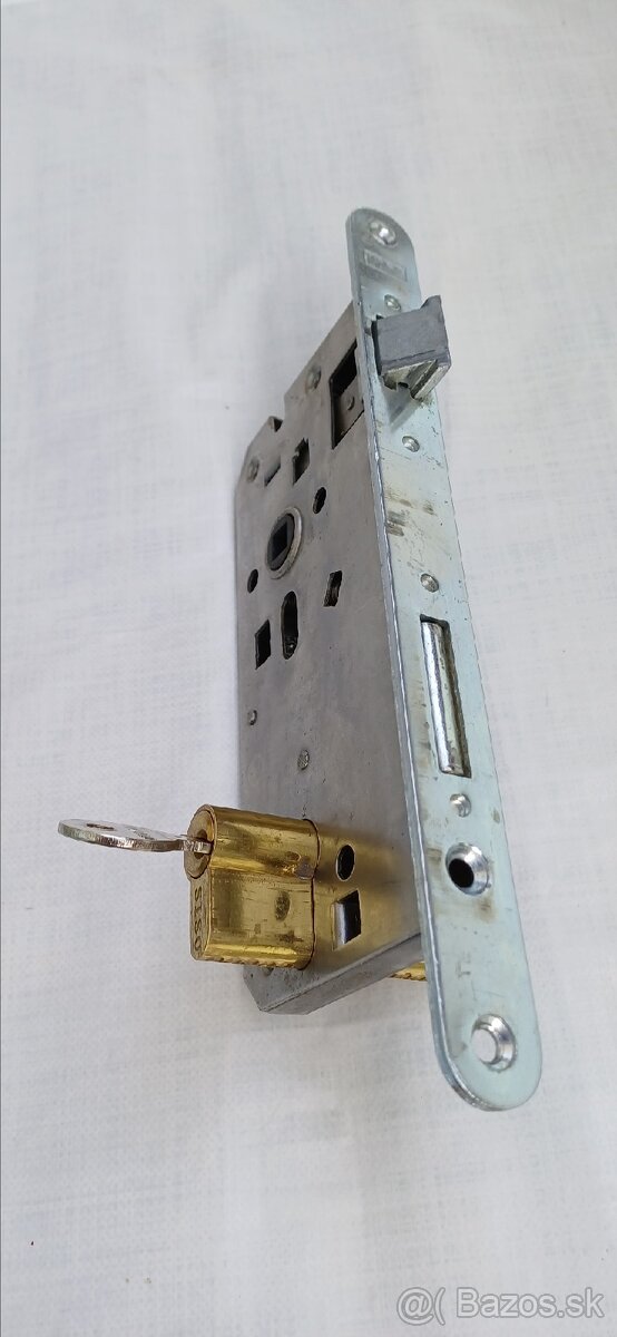 Zadlabavací zámok FAB - 4