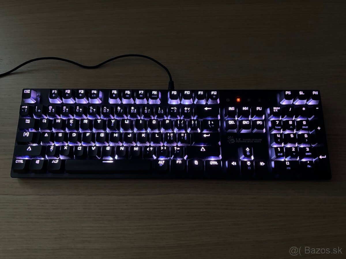 Mechanicka klavesnica a4tech - 4