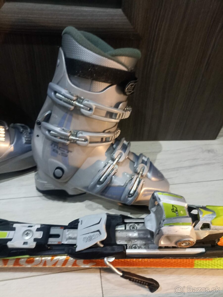 lyže Atomic a lyžiarky - 4