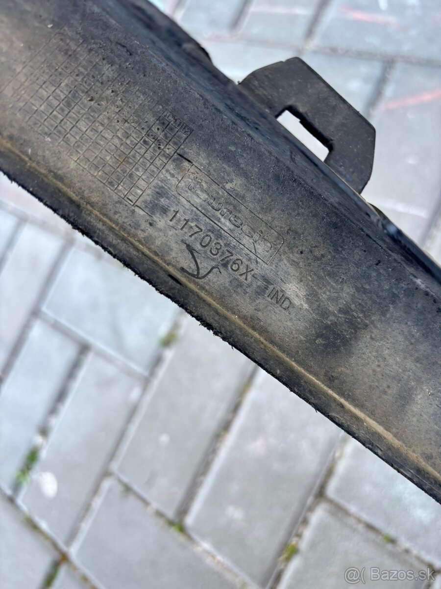 Spoiller dacia Renault - 4