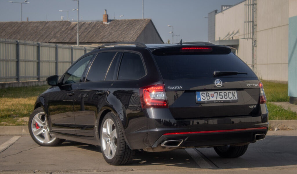 Škoda Octavia Combi 2.0 TSI RS DSG - 4