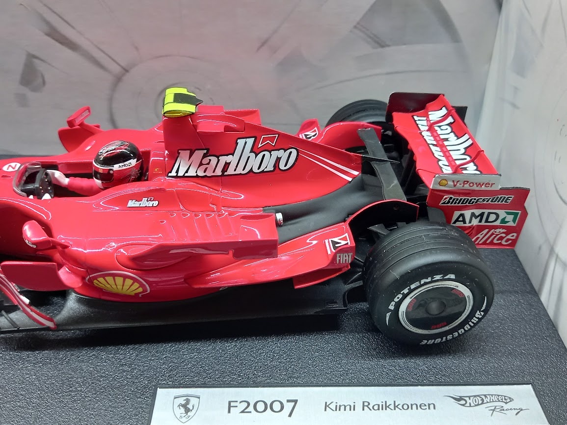 F1 FERRARI F2007 2007 MARLBORO RAIKKONEN HOTWHEELS 1:18 - 4