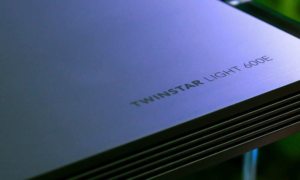 Prodam akvarijni svetlo Twinstar III 300EC - 4