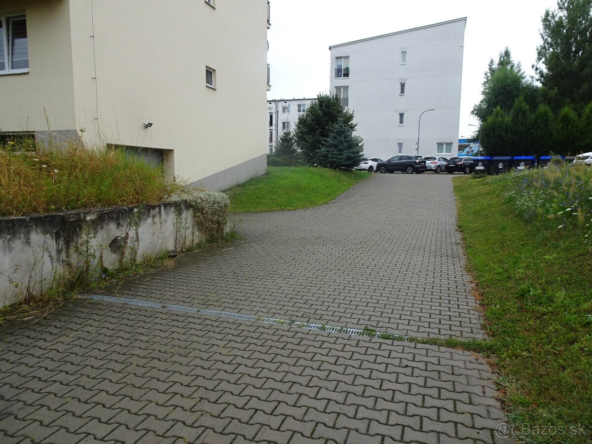 DRAŽBA-PODIELU 11/52 POZEMKU V KAT. ÚZ. ZVOLEN, OKRES ZVOLEN - 4