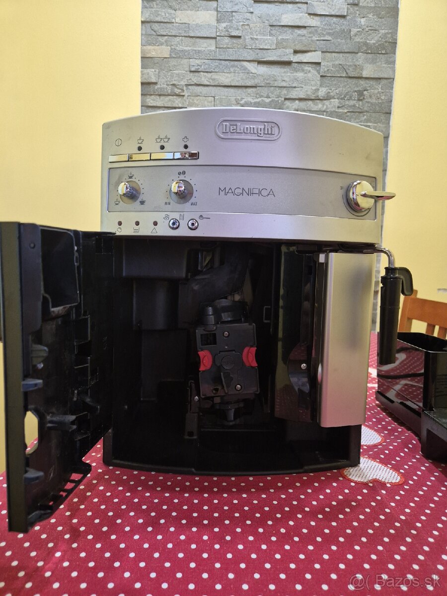 Predám kávovar Delonghi - 4