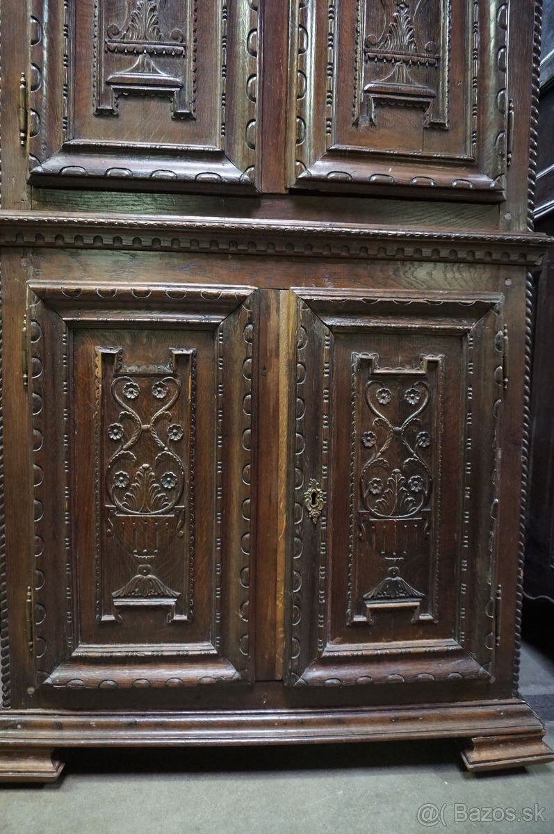 Starožitná skriňa - 4