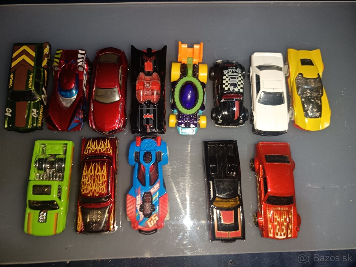 Predám autíčka Hotwheels 2 - 4