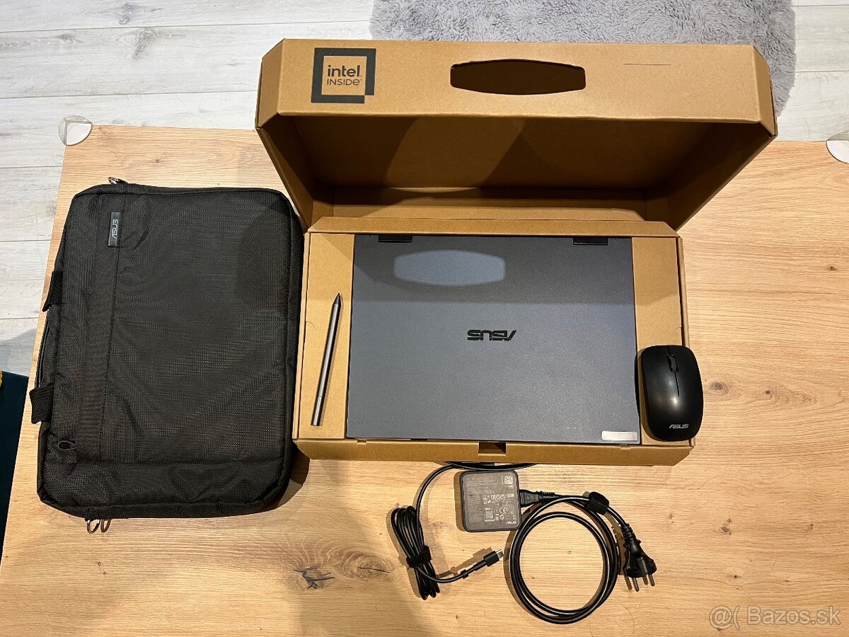 Asus Expertbook B7 Flip - 4