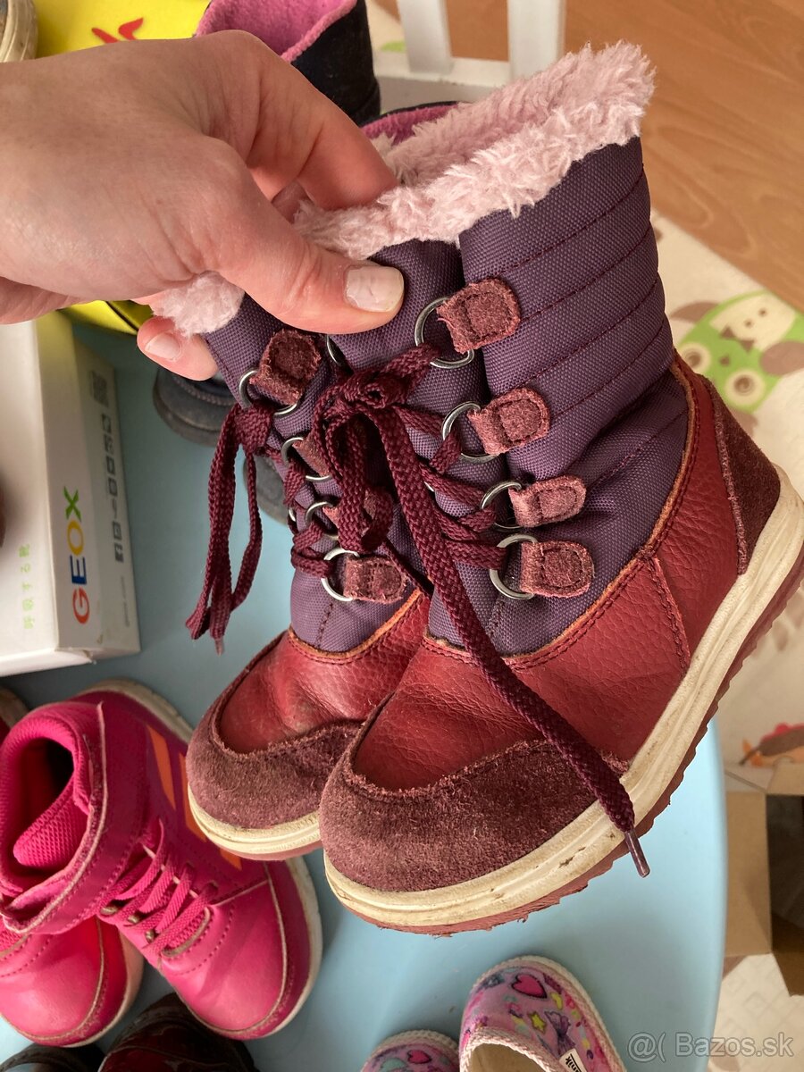 Dievčenské topánky č. 25 - 4