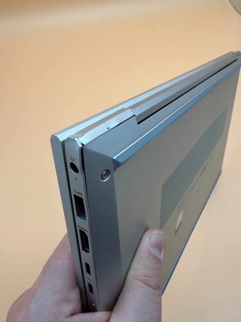 Notebook HP EliteBook 850 G7 i5 / 8GB / 256GB SSD - 4