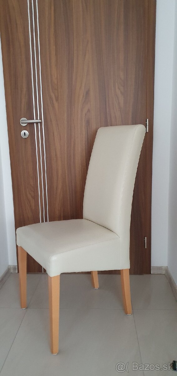 Jedálenská stolička - 4