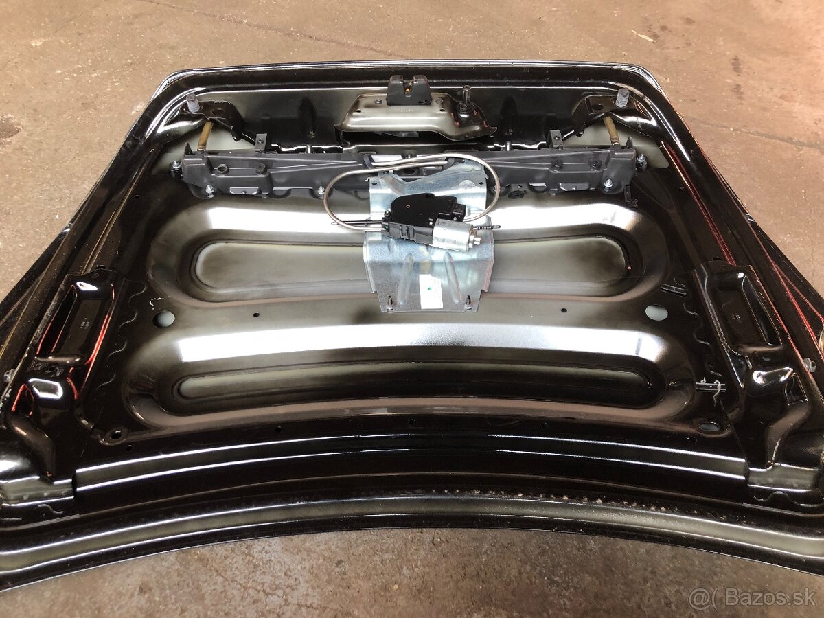 Peugeot RCZ kapota 50e - 4