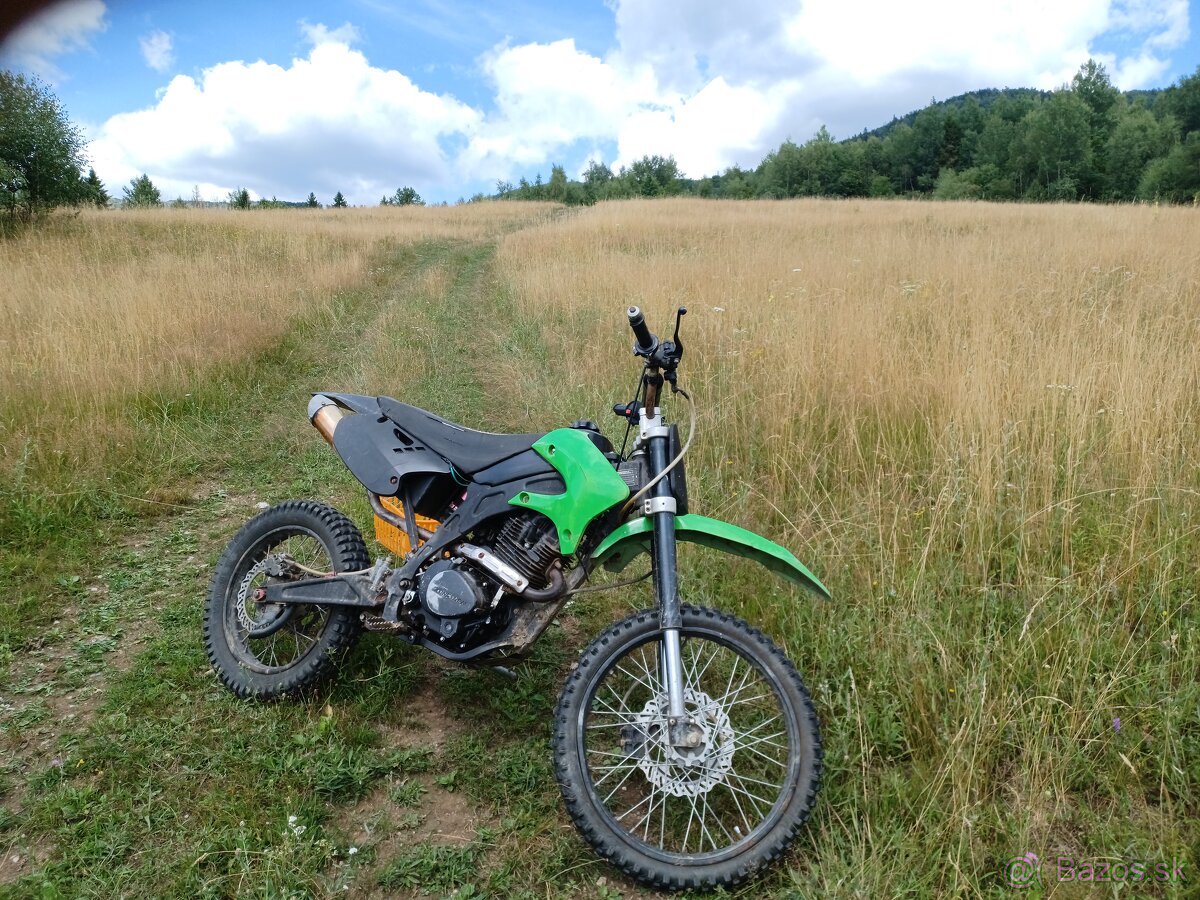 250