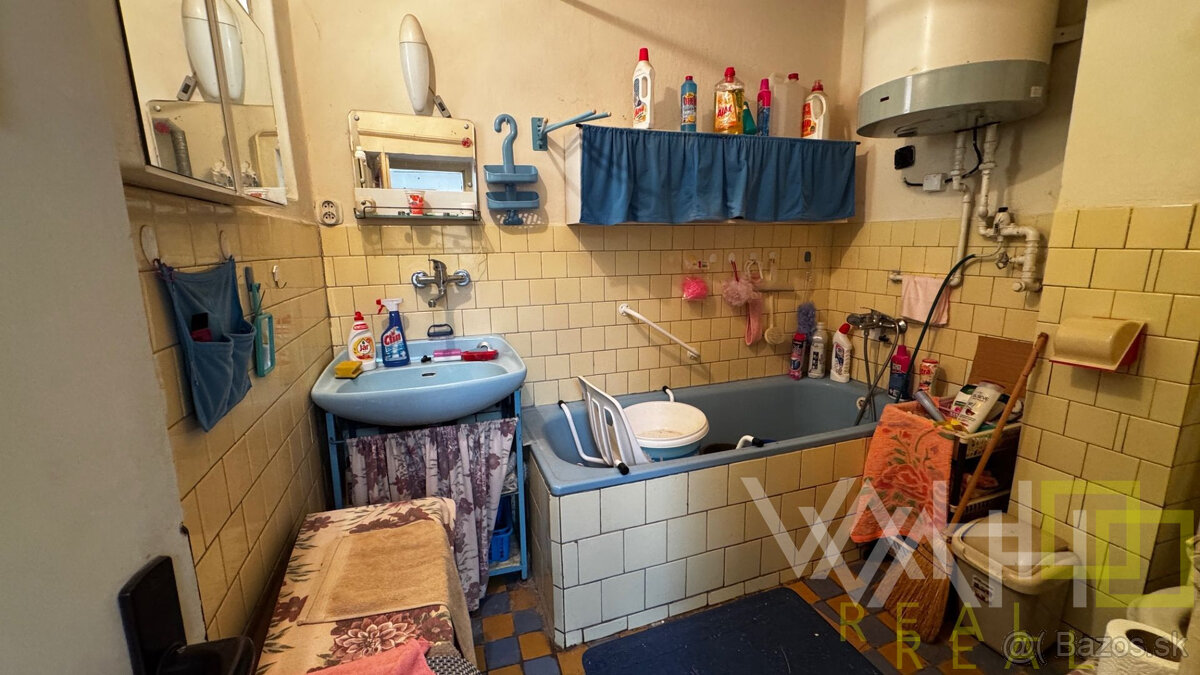 Rodinný dom s potenciálom v srdci obce Cífer - 4