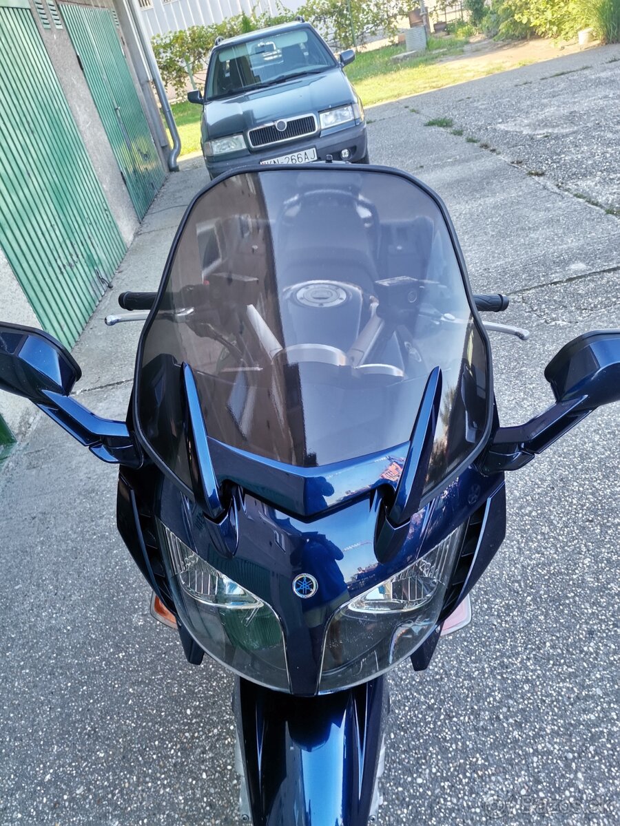 Yamaha FJR 1300 - 4