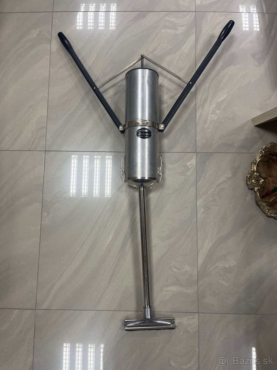 Starožitný vysavač - 4