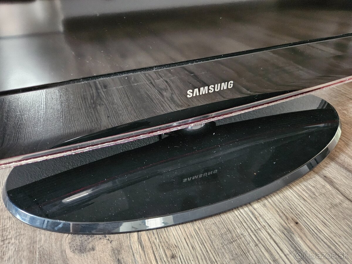 LCD Televízor zn. Samsung LE32B450C4W - 4