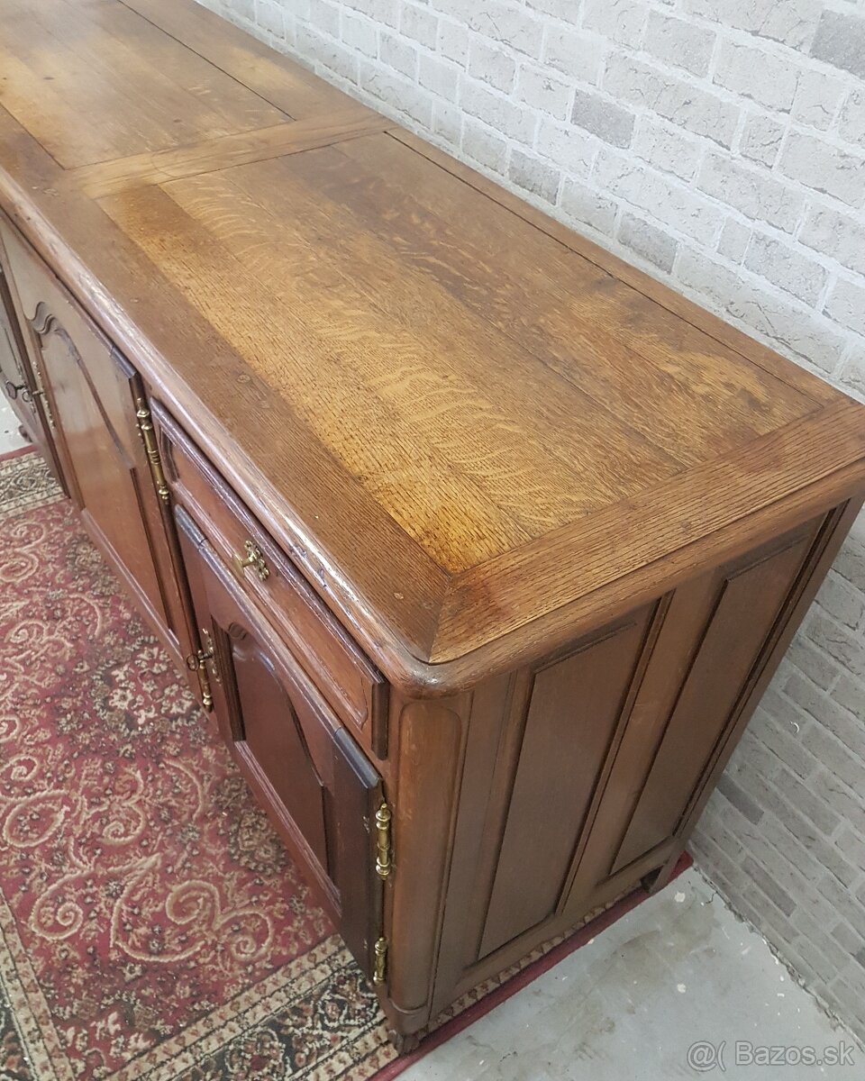 Starožitný nabytok - 4