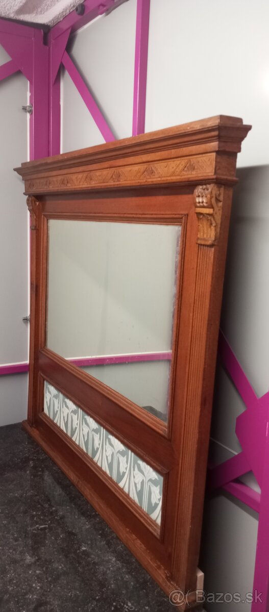 Predám starožitný toaletný stolík. - 4