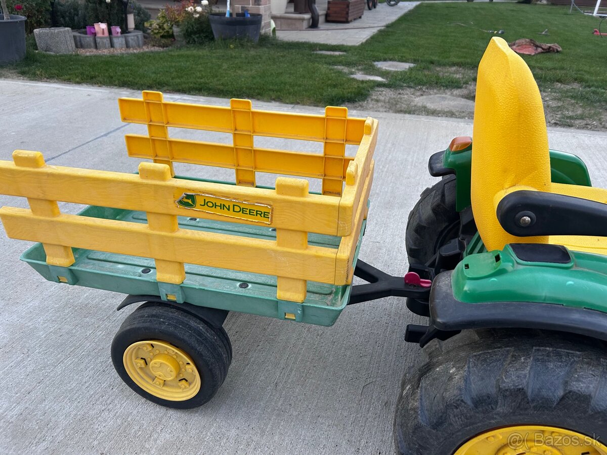 PegPerego JohnDeere - 4